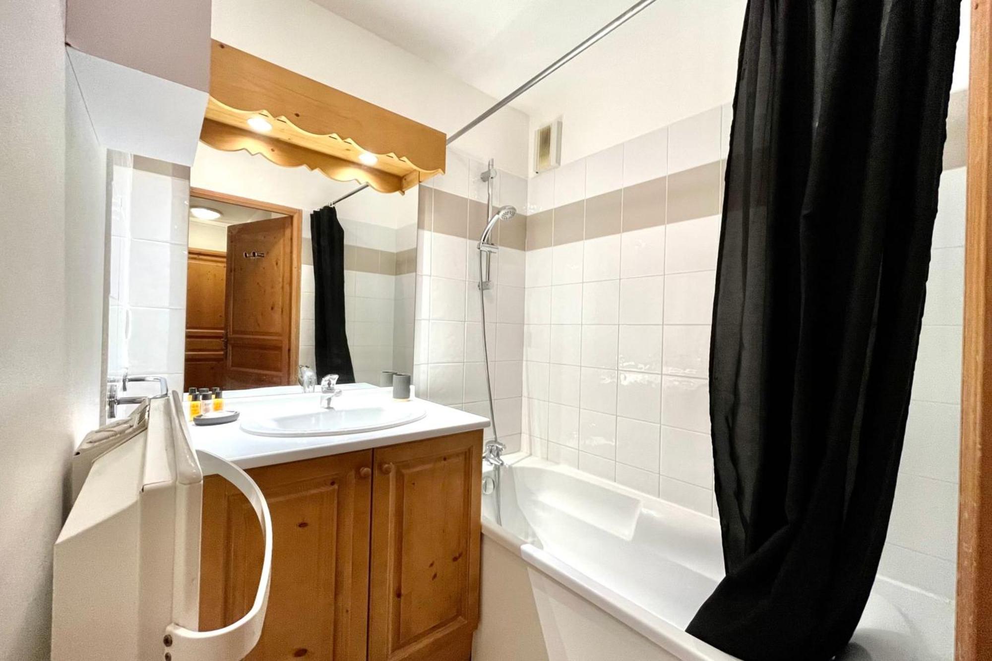 Apartment Le Bonnant Droit แซ็งต์-แฌร์เวส์-เลส์-แบ็งส์ ภายนอก รูปภาพ